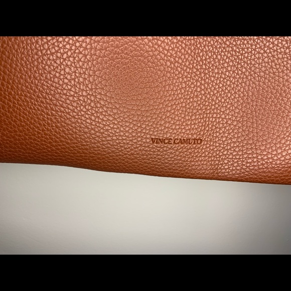 3/20$ Vince Camuto Luck tote Bag - Picture 5 of 5